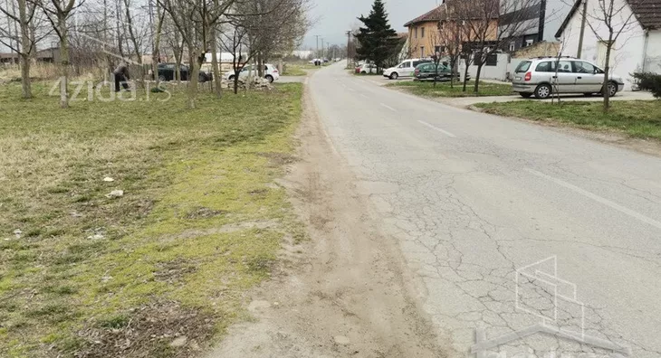 Plac | 4zida