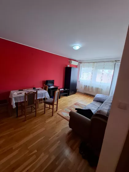 Vojvode Petra Bojovića 23 | 4zida.rs
