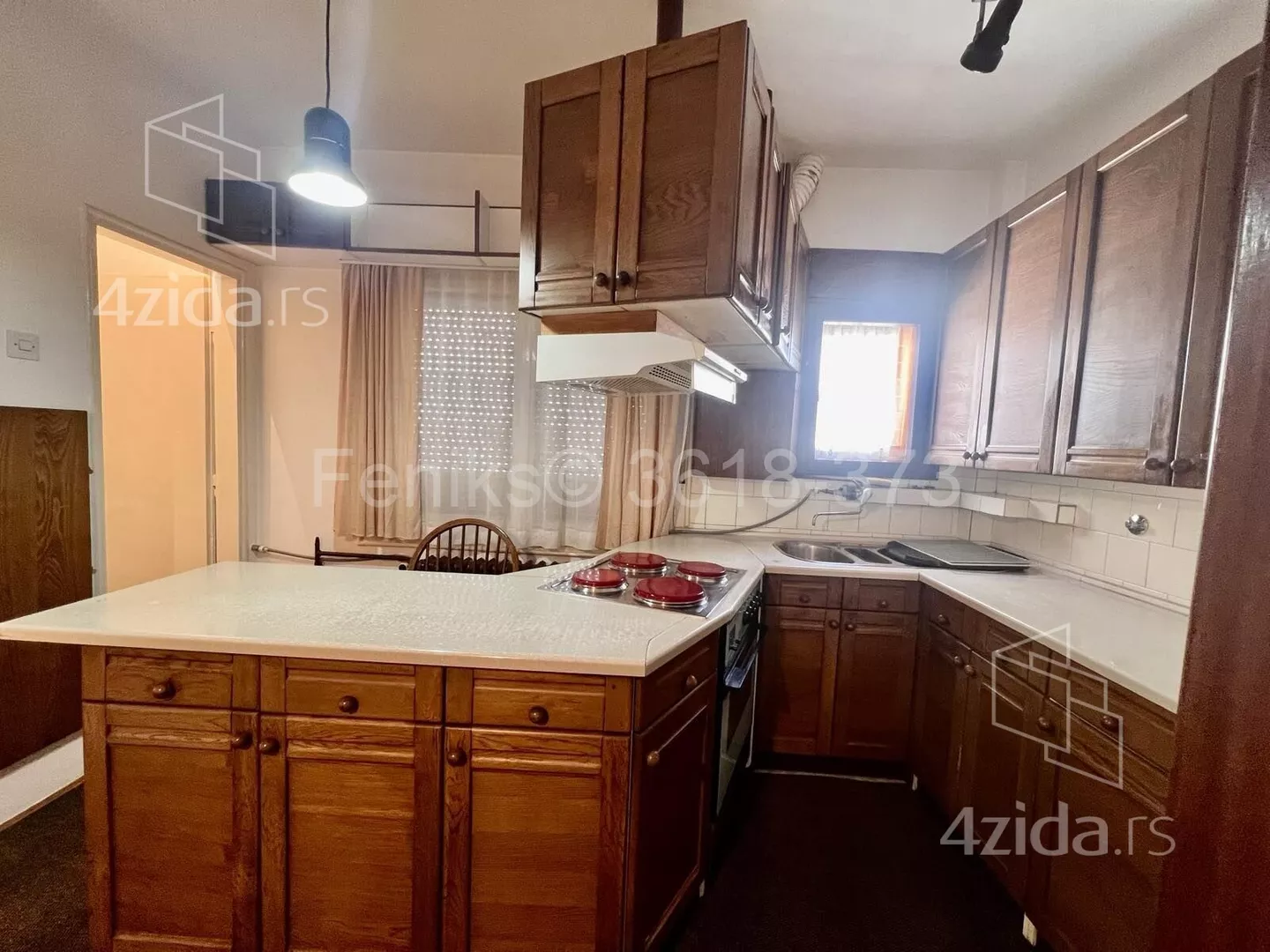 Četvoroiposoban stan | 4zida