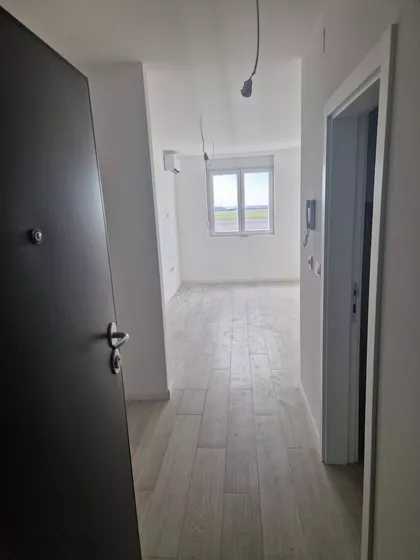 Novi Banovci | 4zida.rs