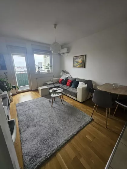 Bulevar Patrijarha Pavla (Somborski Bulevar) | 4zida.rs