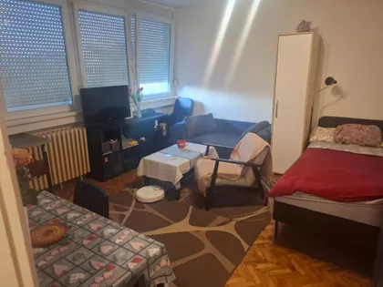 Radovana Simića Cige 20 | 4zida.rs