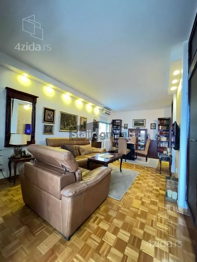 Troiposoban stan | 4zida