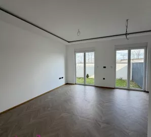 Klisa, Gradske lokacije, Novi Sad, 4.0 stan | 4zida.rs