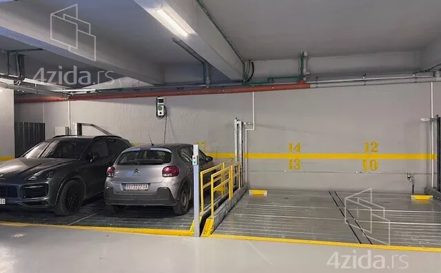 Parking | 4zida
