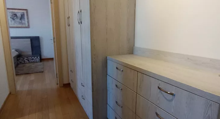 Četvoroiposoban stan | 4zida