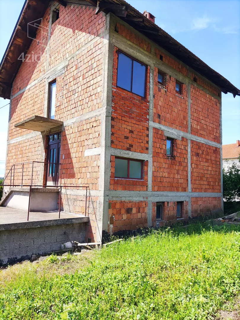 3-etažna kuća | 4zida