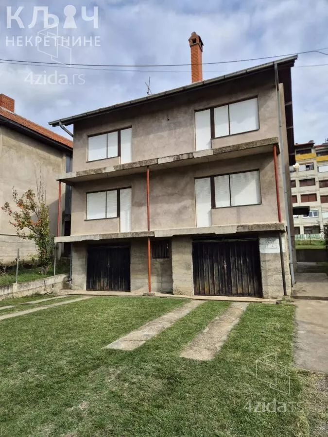 Kuća | 4zida