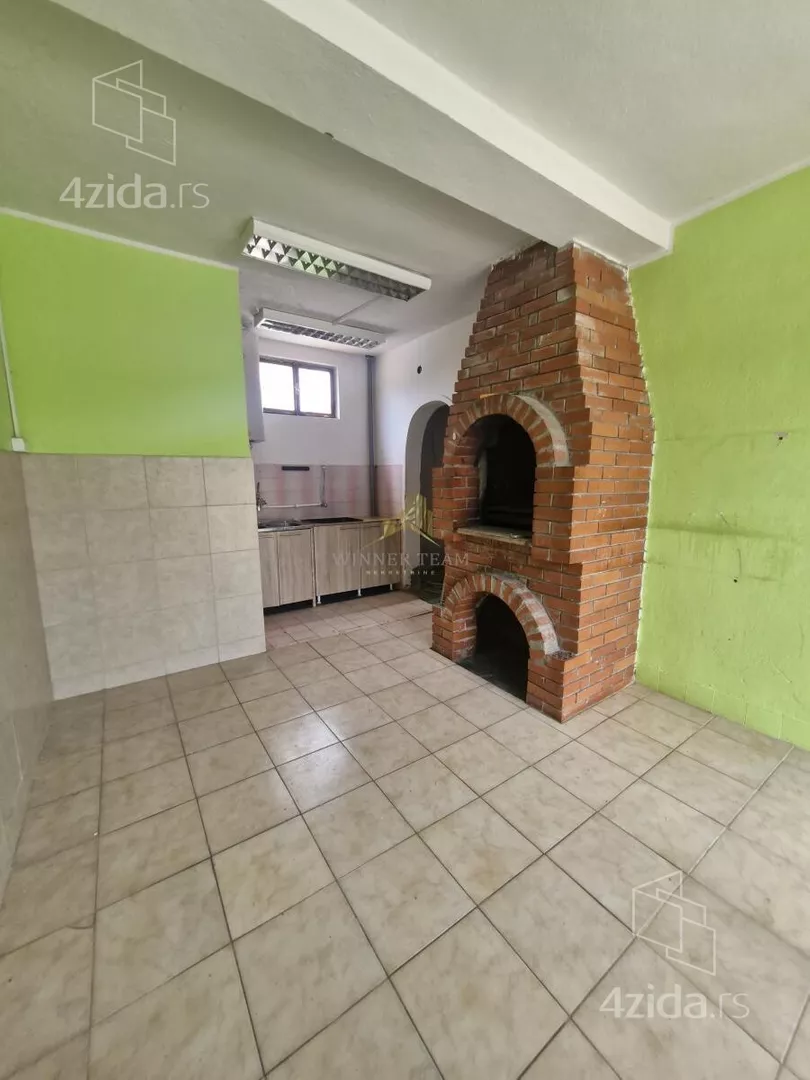 Poslovni prostor | 4zida
