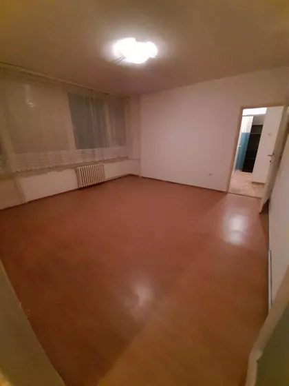 Ustanička | 4zida.rs