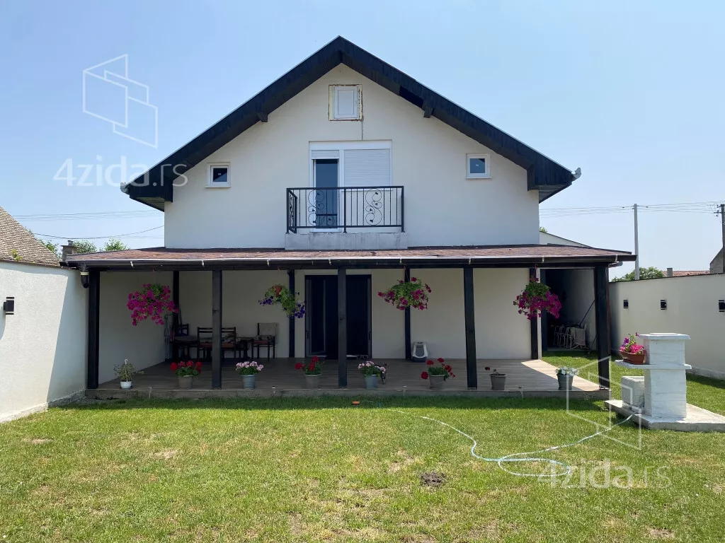 Kuća | 4zida
