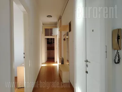 KNEZ MIHAILOVA | 4zida.rs