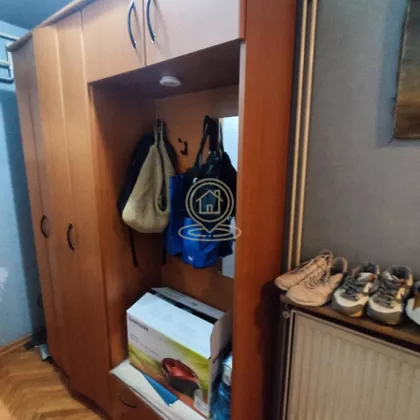 Crveni Pevac | 4zida.rs