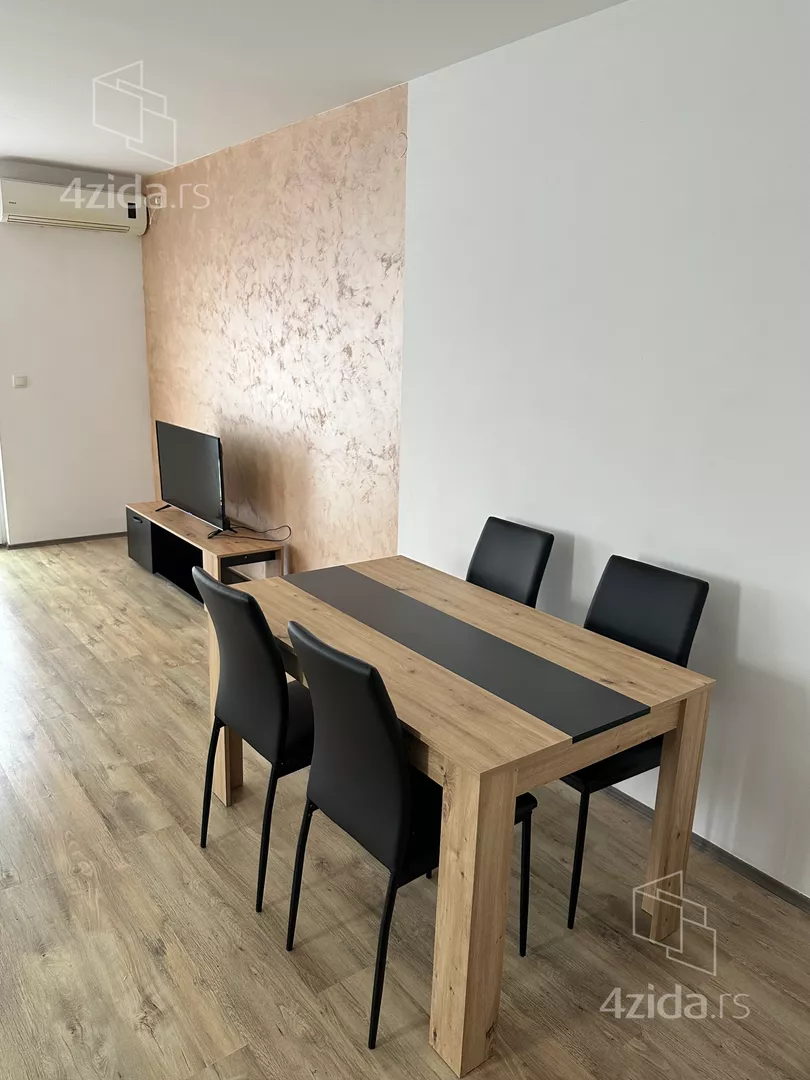 Kaluđerica, Grocka opština, Beograd, Branka Miljkovića 24 - 3