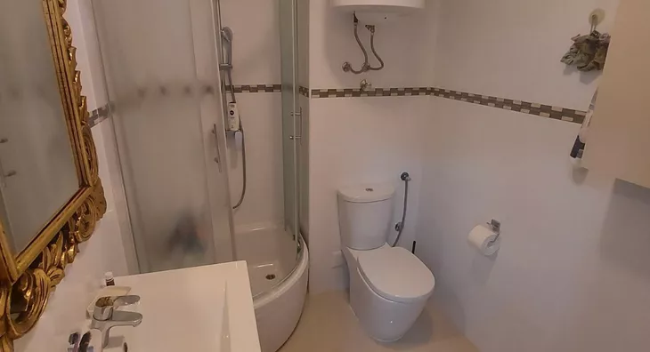 Četvoroiposoban stan | 4zida