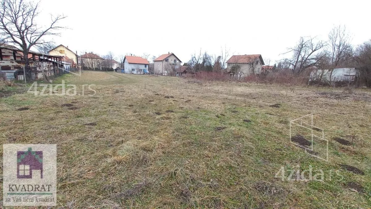 Plac | 4zida