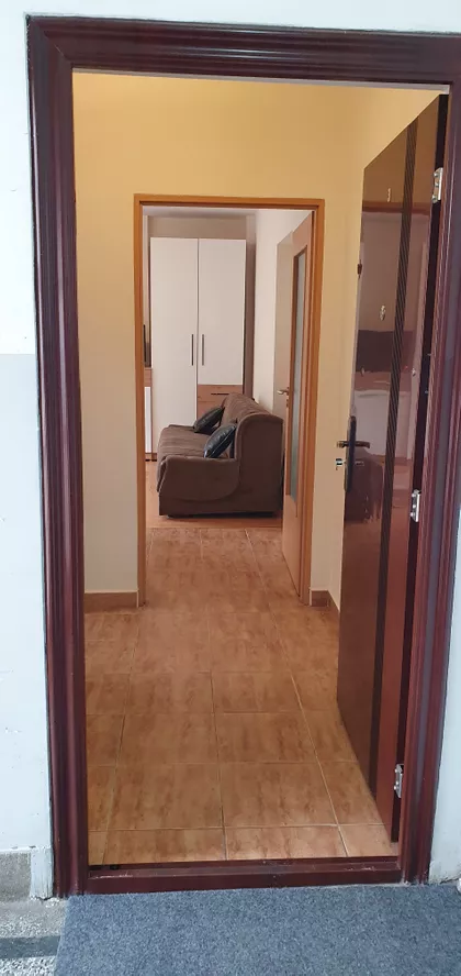 Učitelj Tasina 1/1 | 4zida.rs