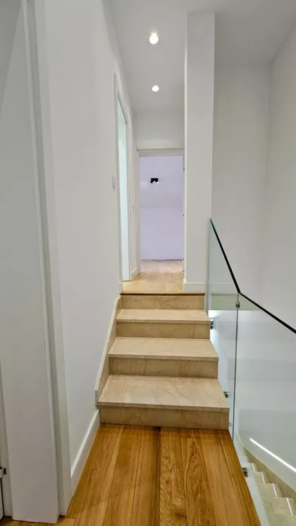 Miće Orlovića | 4zida.rs