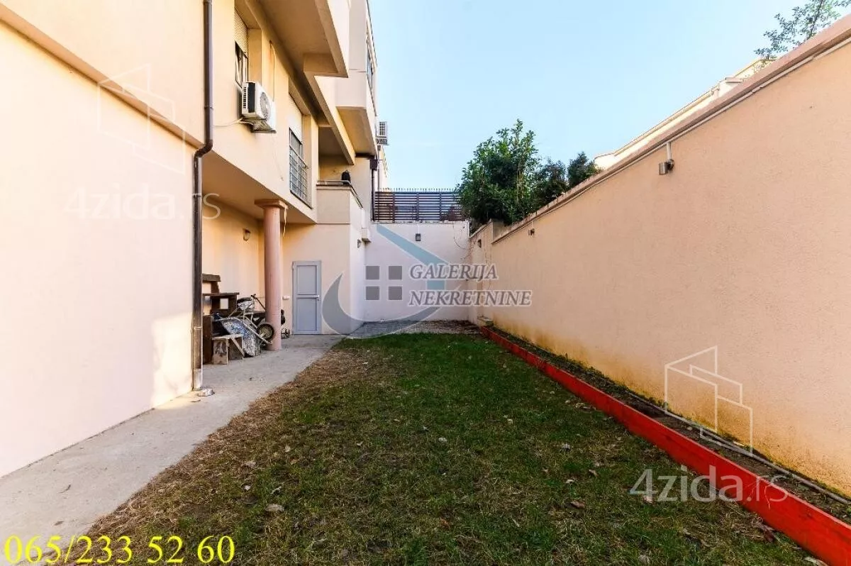 Petosoban stan | 4zida