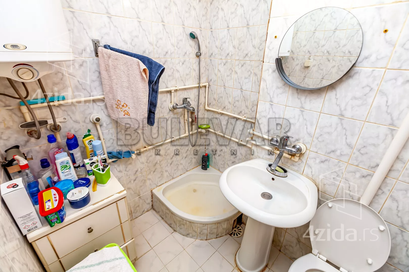 Troiposoban stan | 4zida