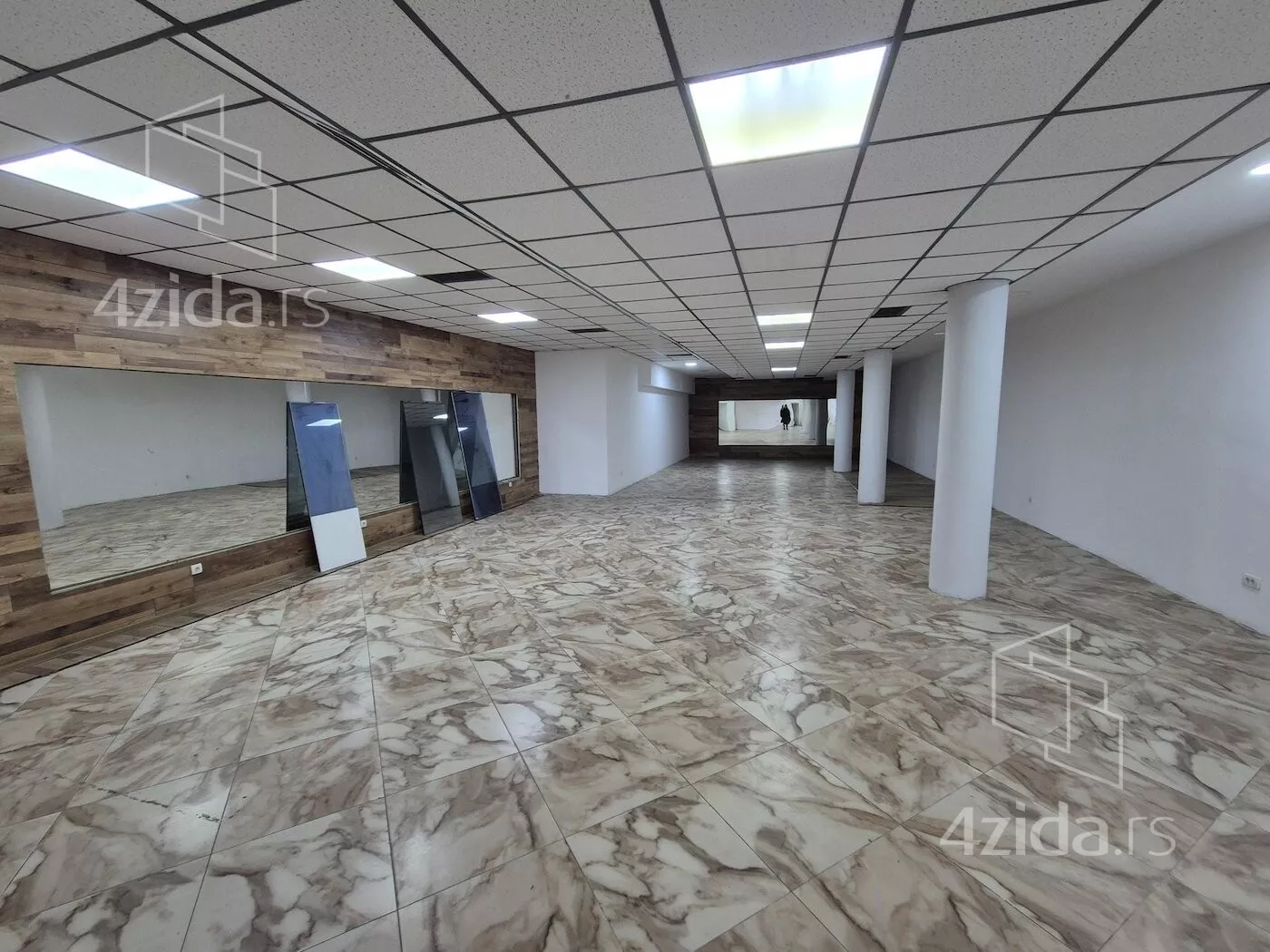 Poslovni prostor | 4zida