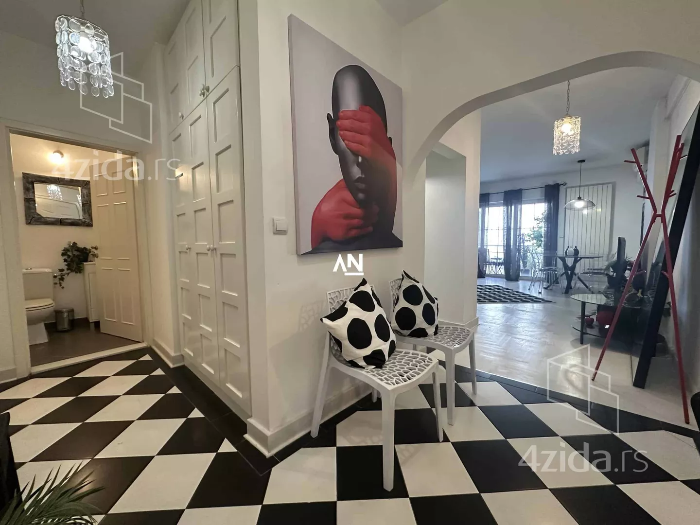 Trosoban stan | 4zida