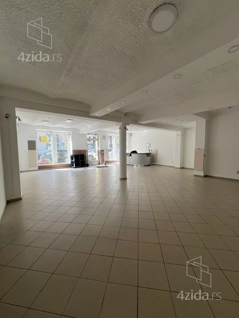 Poslovni prostor | 4zida