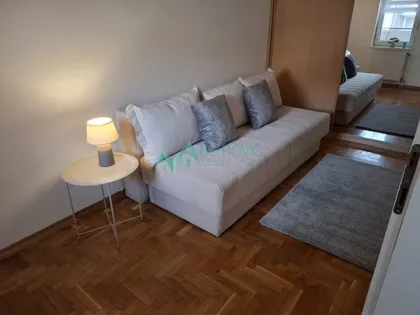 Cara Dušana | 4zida.rs