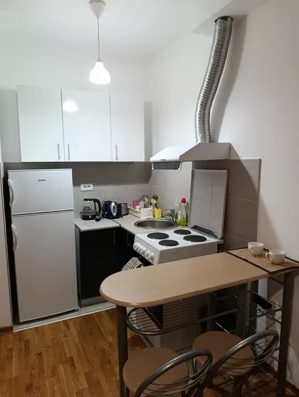 Dvadesetprve Divizije | 4zida.rs