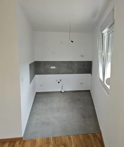 Nine Kirsanove | 4zida.rs