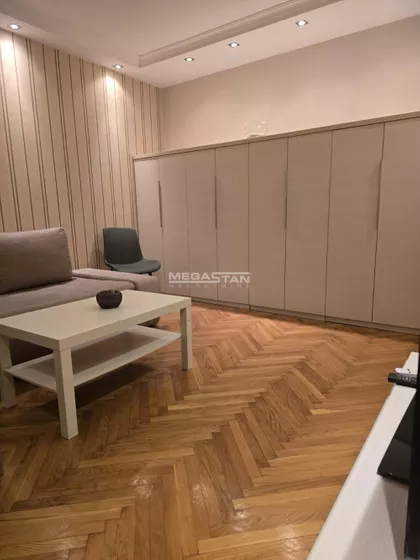 Maršala Birjuzova | 4zida.rs