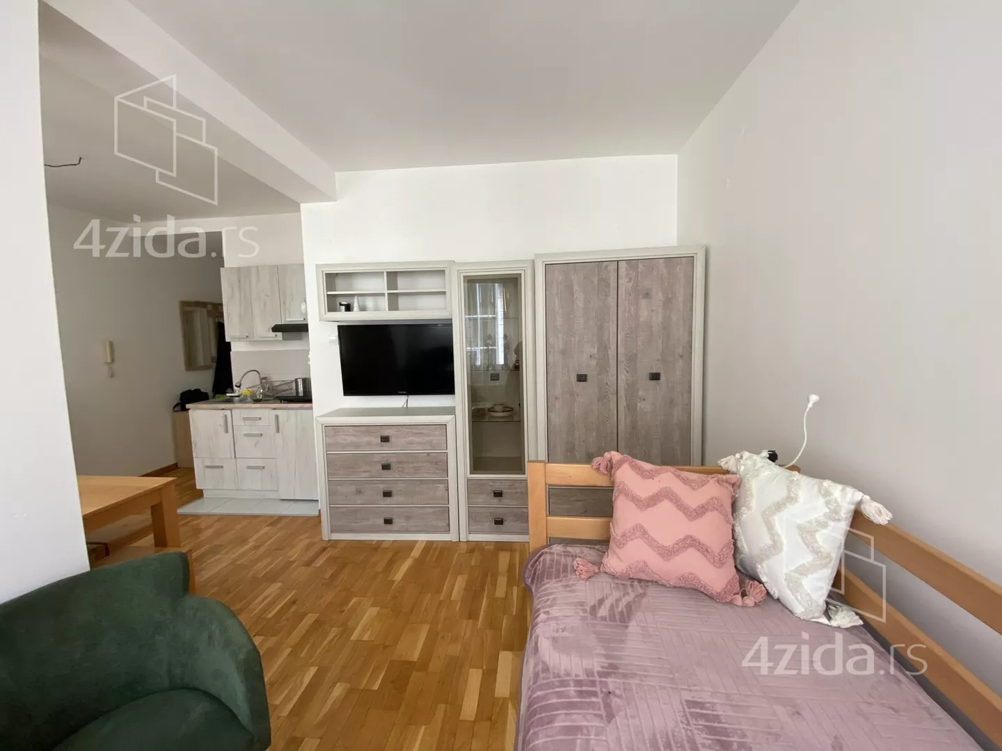 Garsonjera | 4zida