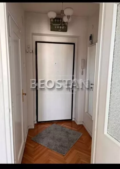 Beogradska | 4zida.rs