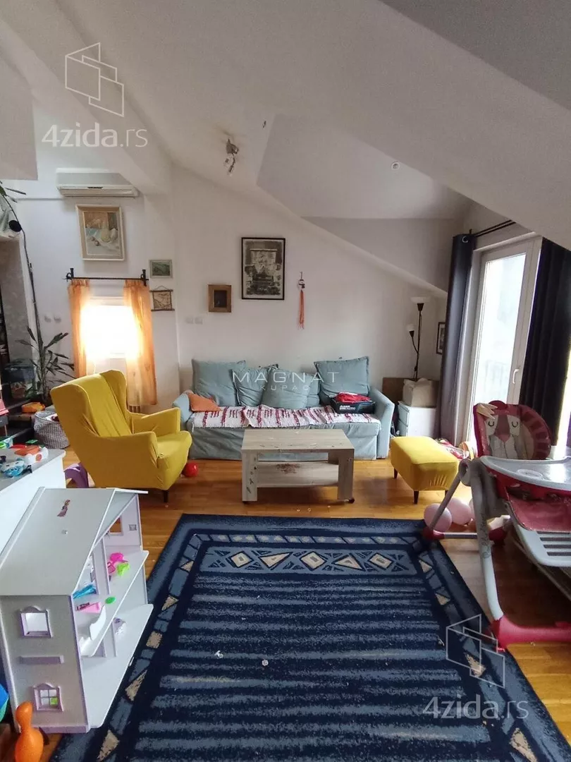 Petosoban stan | 4zida