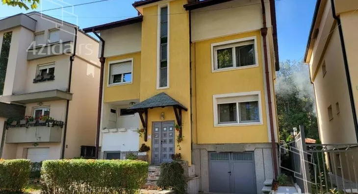 Kuća | 4zida