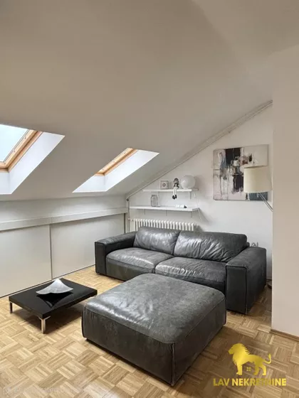 ŽELEZNIČKA | 4zida.rs