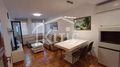 Dom Zdravlja | 4zida.rs