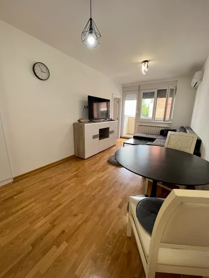 Moše Pijade 50 | 4zida.rs