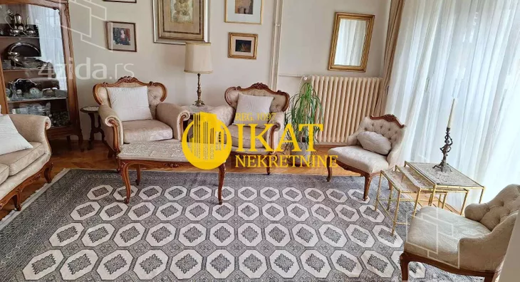 Petosoban stan | 4zida