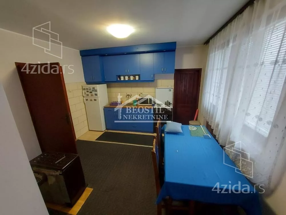 3-etažna kuća | 4zida