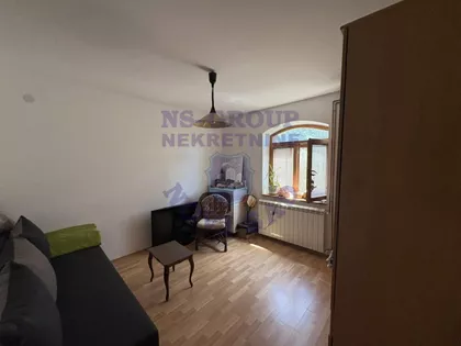Sremska Kamenica | 4zida.rs