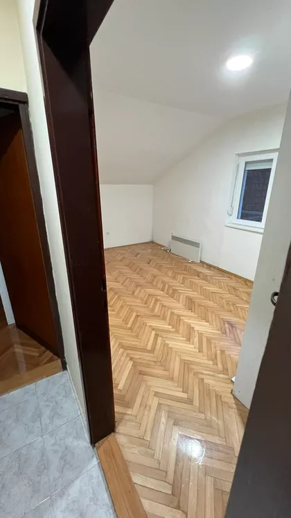 Žarka Miladinovića 49 | 4zida.rs