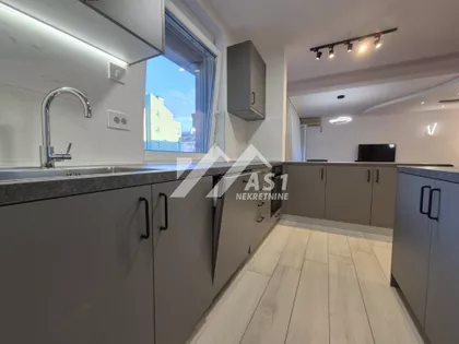 Petra Drapšina | 4zida.rs