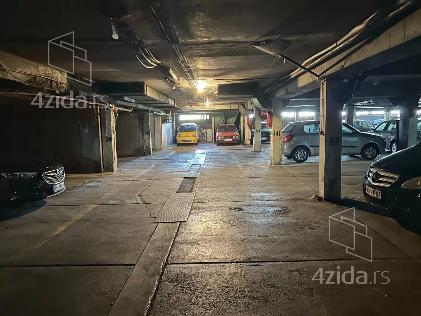 Garaža | 4zida