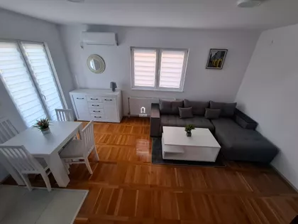 Dositeja Novakovića | 4zida.rs