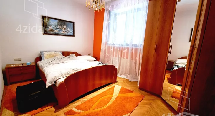 Petoiposoban stan | 4zida