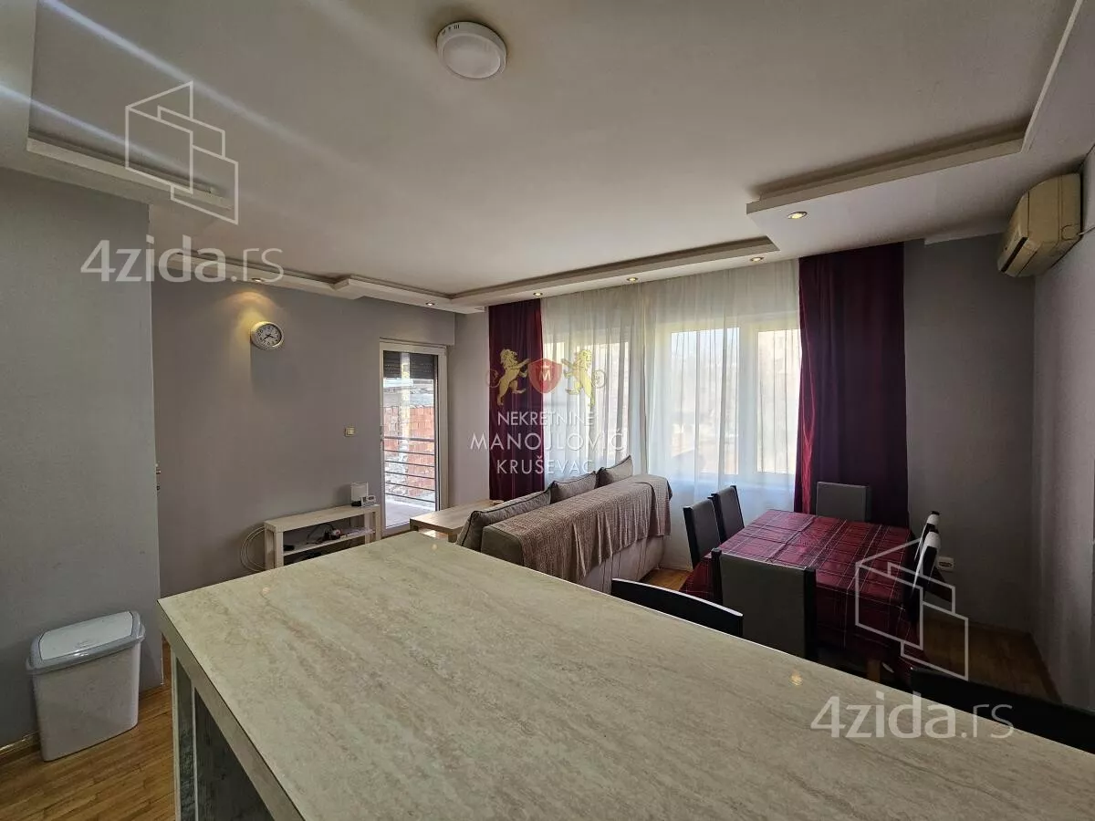 Dvoiposoban stan | 4zida