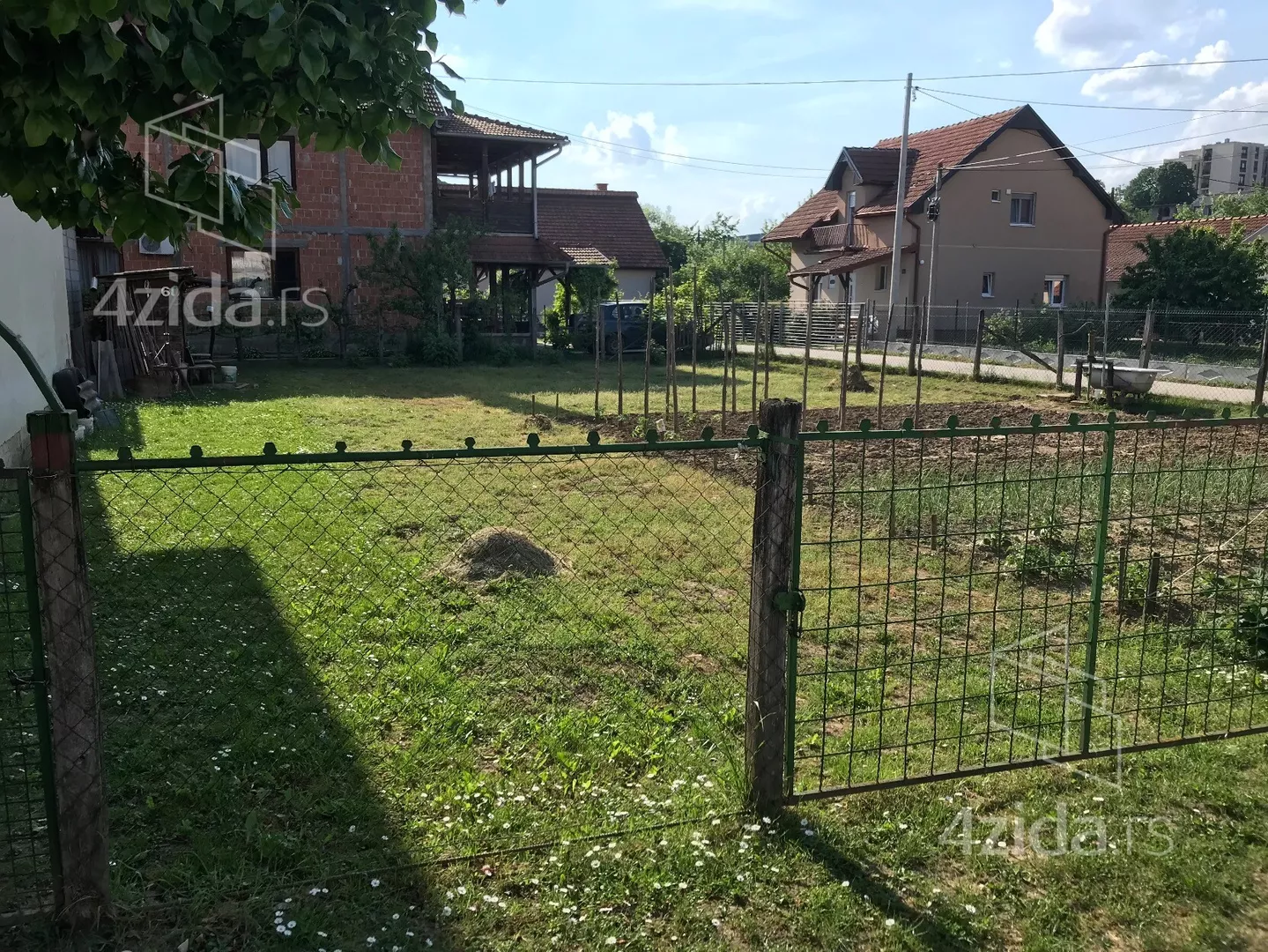 Građevinsko zemljište | 4zida