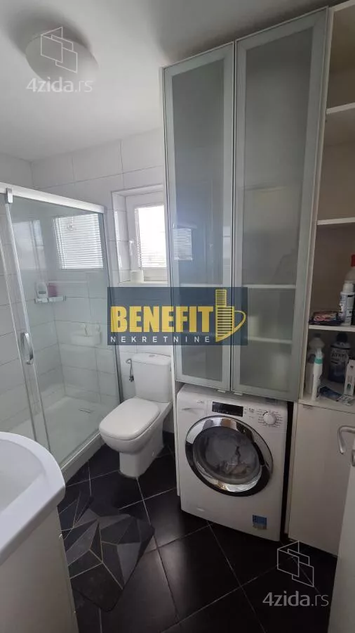 Petosoban stan | 4zida