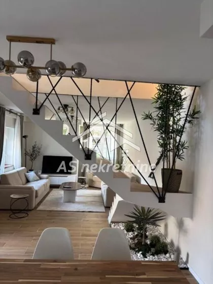 Slavujev Venac | 4zida.rs